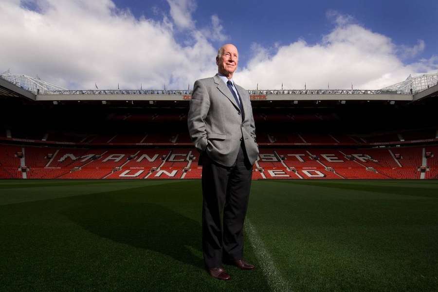 Sir Bobby Charlton, legenda lui Manchester United, a decedat la 86 de ani