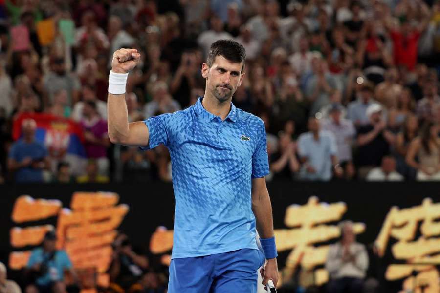 Djokovic crushes De Minaur to fire warning at Australian Open