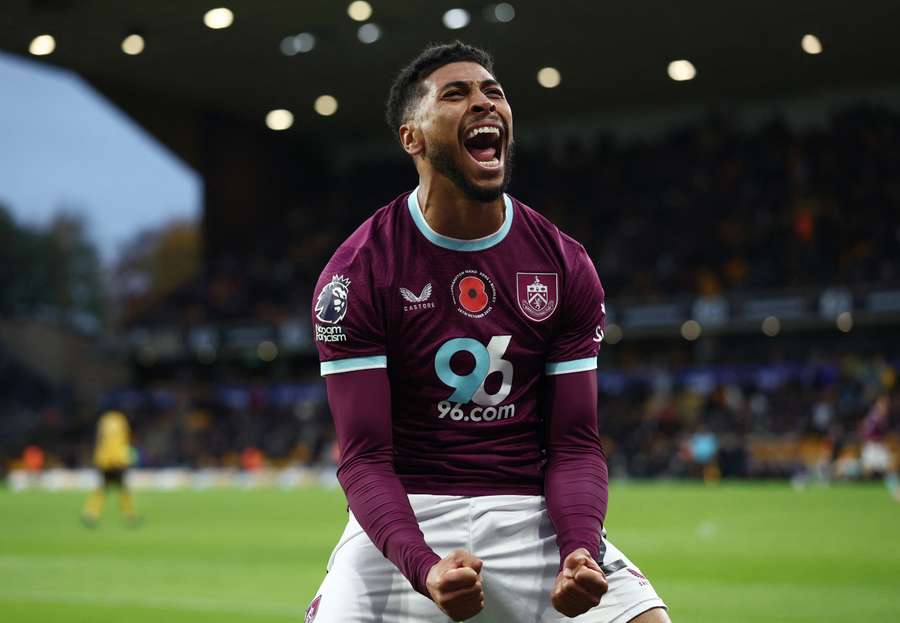 O avançado dos Bafana Bafana, Lyle Foster, joga no Burnley da Premier League