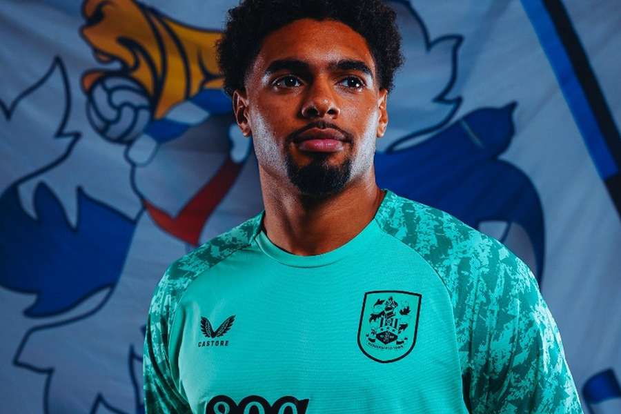 DONE DEAL: Huddersfield land Palace keeper Goodman DONE DEAL: Huddersfield land Palace keeper Goodman