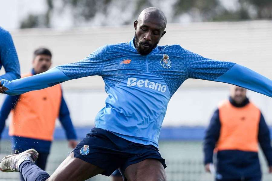 Seko Fofana em ação no treino do FC Porto