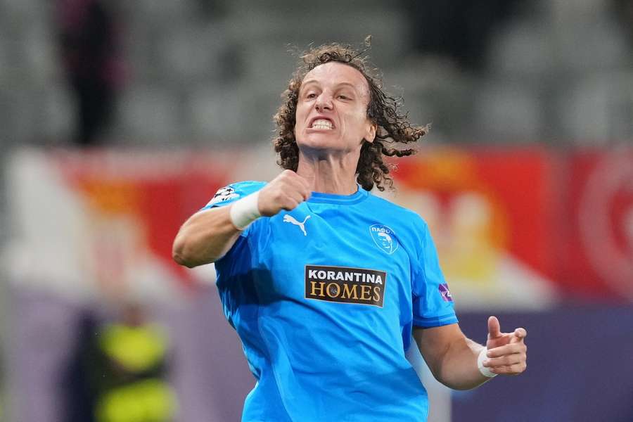 David Luiz makes Champions League history with AS Monaco goal David Luiz makes Champions League history with AS Monaco goal