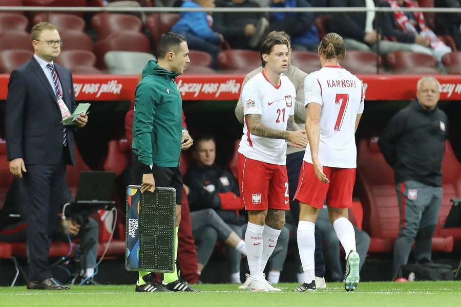Kaminski deu o lugar a Zalewski aos 24 minutos do jogo com a Bósnia Kaminski deu o lugar a Zalewski aos 24 minutos do jogo com a Bósnia