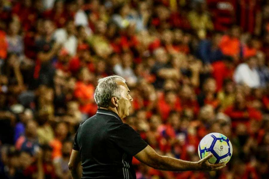 Nelsinho encerrou a carreira de técnico na Ponte Preta