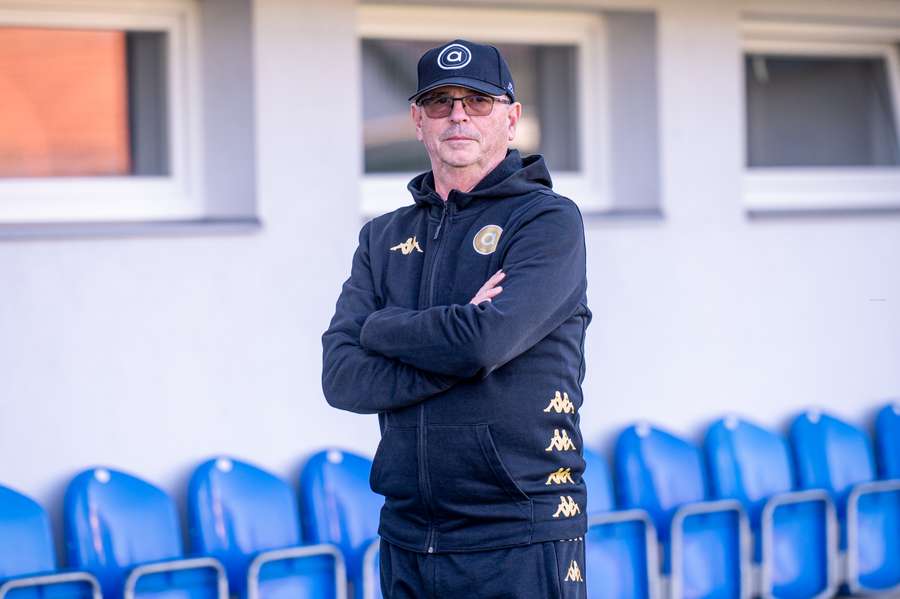 Snový start Artisu B v MSFL? Postupu se nebráníme, říká Páník. Pomáhá i největší akademie v zemi Snový start Artisu B v MSFL? Postupu se nebráníme, říká Páník. Pomáhá i největší akademie v zemi