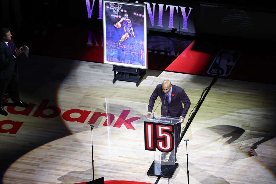 Vince Carter, homenajeado en Toronto.