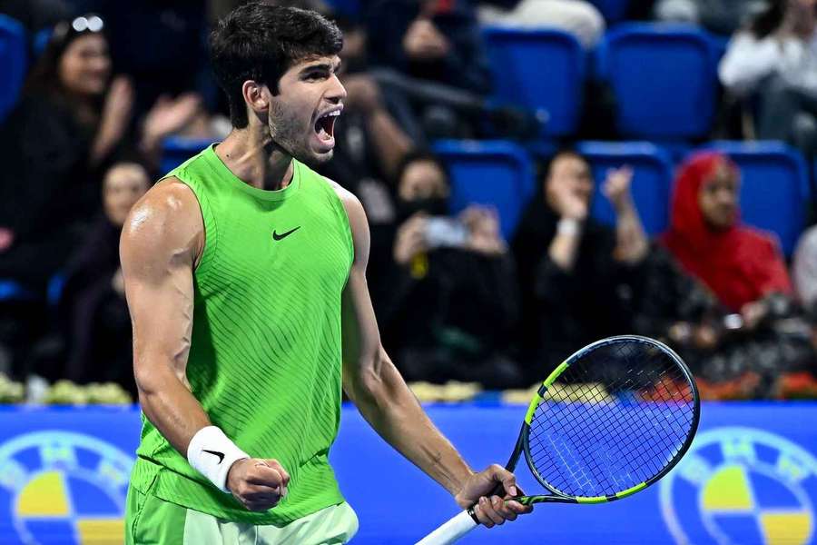 Alcaraz conquistou torneio em Doha Alcaraz conquistou torneio em Doha