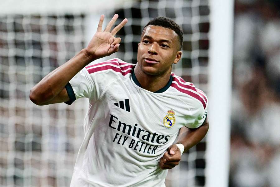 Mbappé strelil svoj prvý hetrik v tejto sezóne. Mbappé strelil svoj prvý hetrik v tejto sezóne.