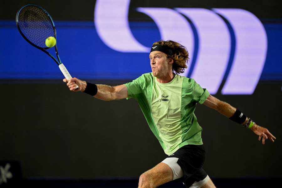 Tenis Flash: Poznajemy półfinalistów turniejów rozgrywanych w tym tygodniu