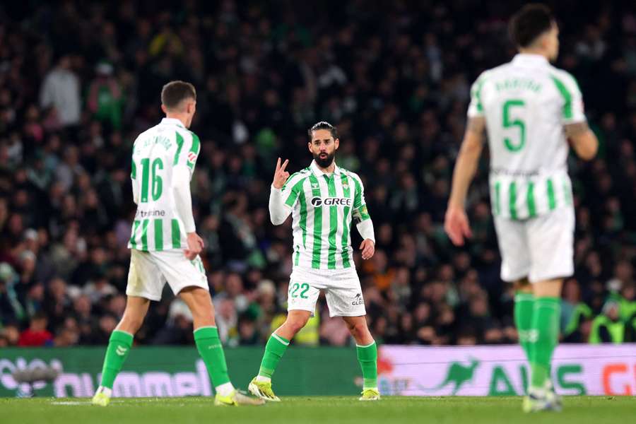 Isco durante el Betis-Rayo