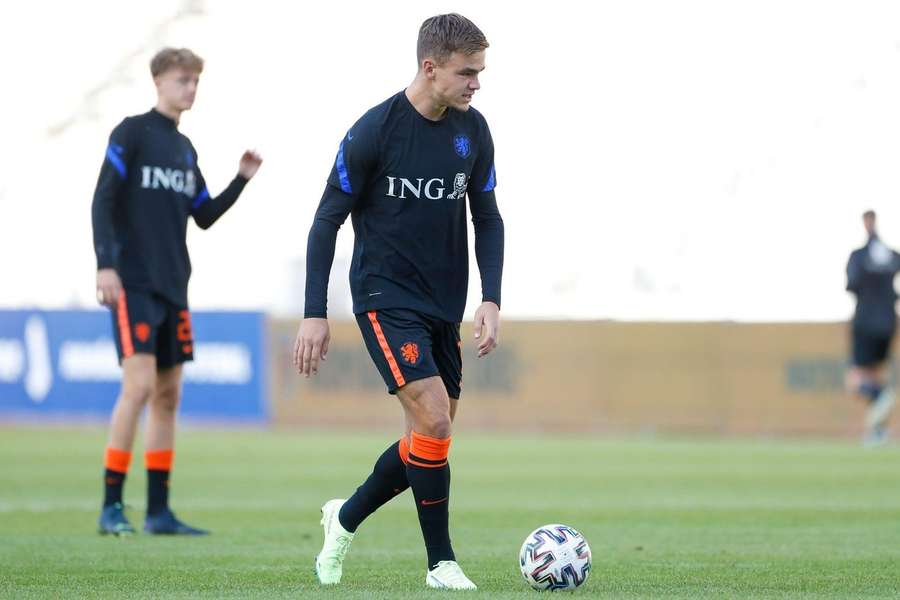 Thijs Dallinga speelde al zeven duels voor Jong Oranje