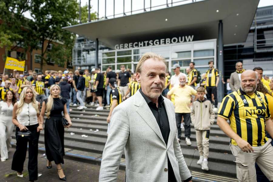 De Sterkhouders chairman Michel Schaay leaving the courtroom after the summary proceedings in August De Sterkhouders chairman Michel Schaay leaving the courtroom after the summary proceedings in August