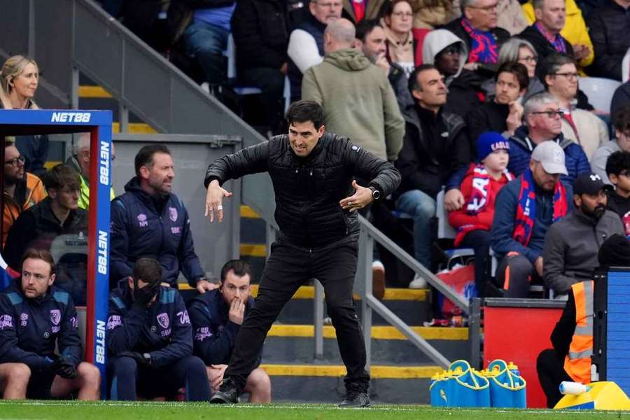 Iraola "upset and angry" after Bournemouth draw at Palace