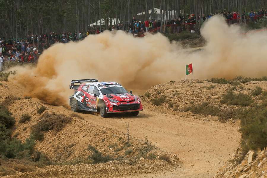 Sébastien Ogier recuperou a liderança da 59.ª edição do Rali de Portugal Sébastien Ogier recuperou a liderança da 59.ª edição do Rali de Portugal