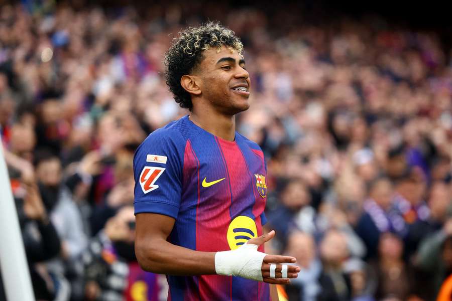 Lamine Yamal fez um hat-trick diante do Villarreal Lamine Yamal fez um hat-trick diante do Villarreal