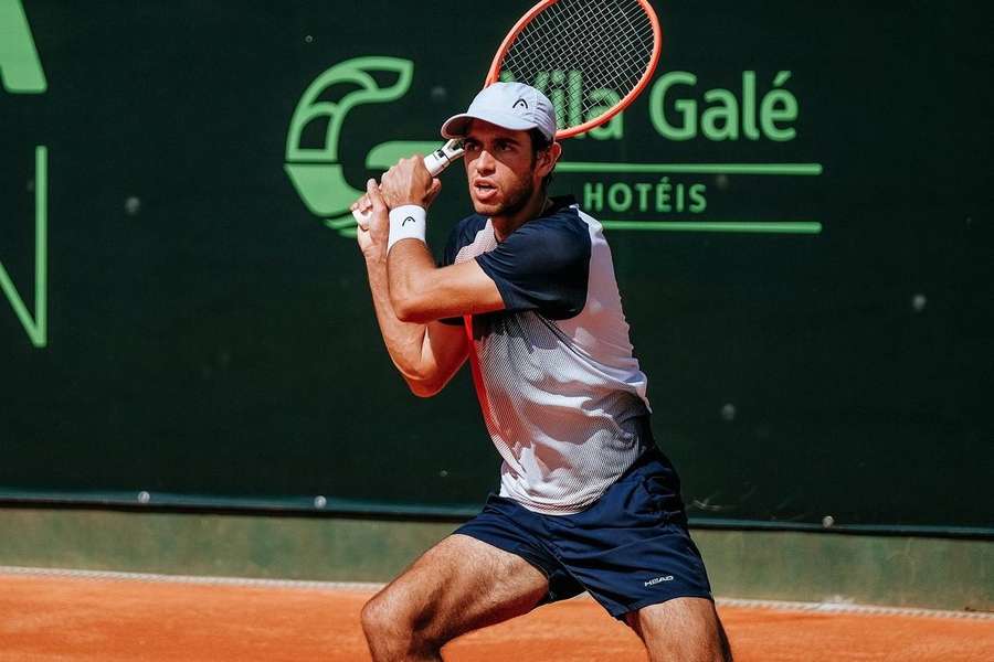 Nuno Borges venceu Jurij Rodionov por 7-6 (7-4), 3-6 e 6-3