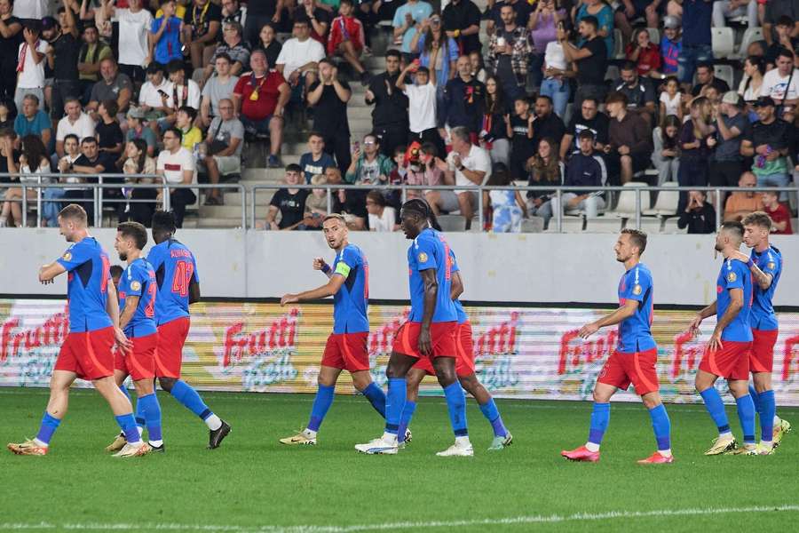 FCSB ocupă locul 10 în Superliga României