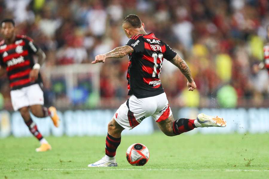 Everton Cebolinha tem sido aposta a titular no início de 2025 Everton Cebolinha tem sido aposta a titular no início de 2025