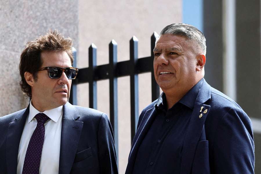 Claudio Tapia, a la entrada a los tribunales