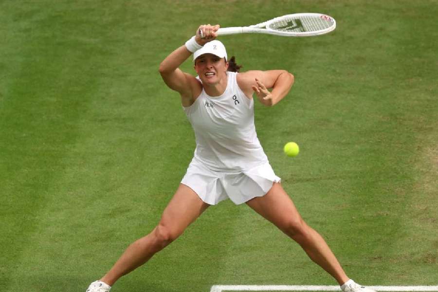 Iga Swiatek subit encore une défaite surprise à Wimbledon.