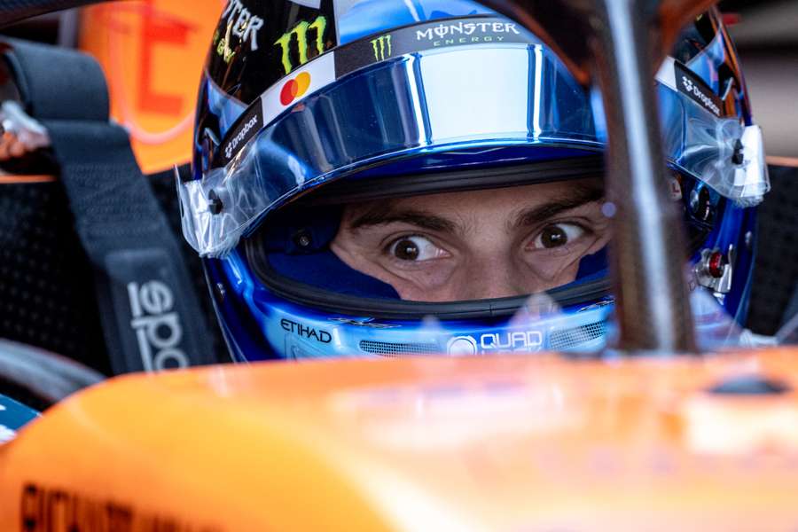 Piastri apontado à saída da McLaren