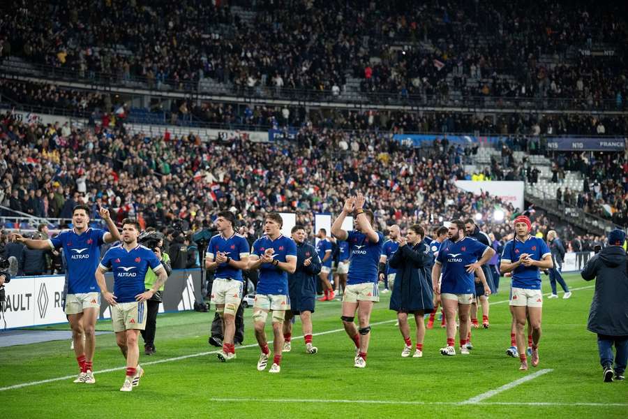 Râguebi: França inicia defesa do Seis Nações com triunfo sobre Irlanda (36-14)