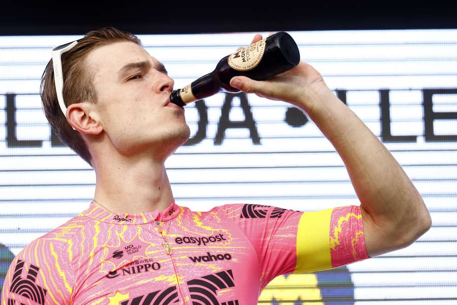 Marijn van den Berg na winst van de vierde etappe in Volta Ciclista a Catalunya