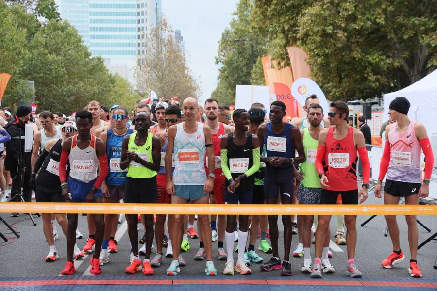 Warszawa, 28.09.2025. Zawodnicy na starcie 47. Maratonu Warszawskiego. Warszawa, 28.09.2025. Zawodnicy na starcie 47. Maratonu Warszawskiego.