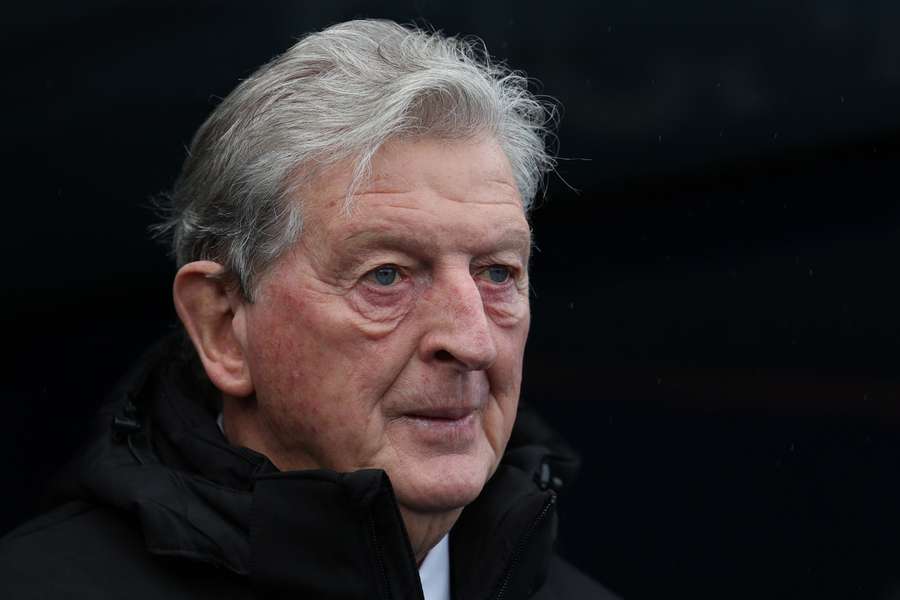 Hodgson says Eze 'on the cusp' of return to Crystal Palace line-up