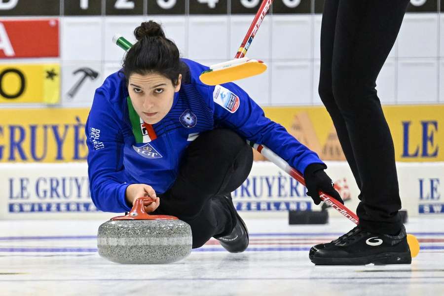 Angela Romei, dublă medaliată europeană cu naționala de curling a Italiei, a depus o plângere la TAS după ce nu a fost inclusă în lotul pentru JO