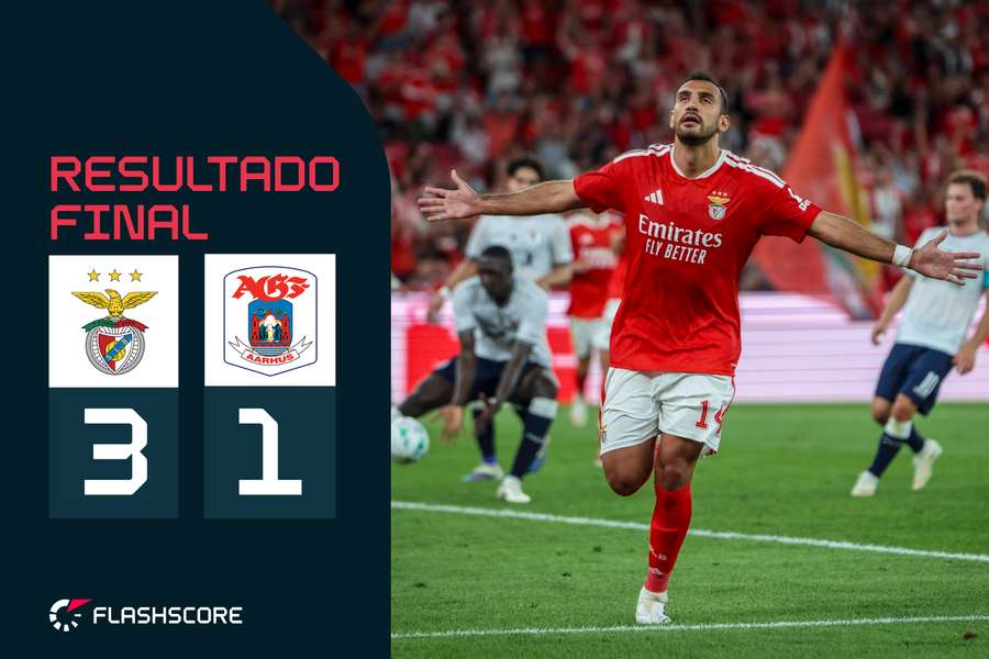 Pavlidis fez o terceiro golo do Benfica, de grande penalidade Pavlidis fez o terceiro golo do Benfica, de grande penalidade