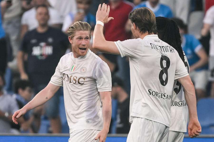 VIDEO: Kevin De Bruyne Scores First Napoli Goal With Freak Freekick