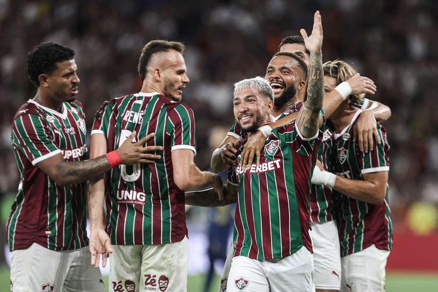 Lucho Acosta fez o gol da vitória do Fluminense no Maracanã Lucho Acosta fez o gol da vitória do Fluminense no Maracanã