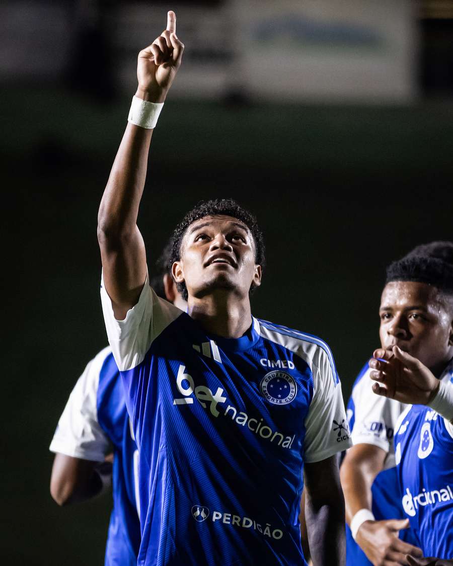 Kenji abriu o placar em Uberlândia logo aos nove minutos