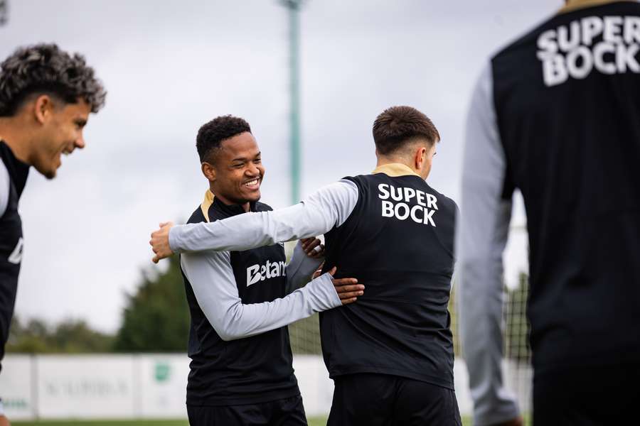Geny Catamo e Fresneda no treino do Sporting