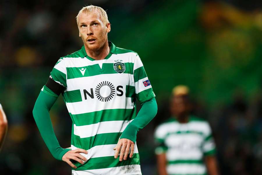 Jérémy Mathieu fez 106 jogos pelo Sporting em três temporadas Jérémy Mathieu fez 106 jogos pelo Sporting em três temporadas