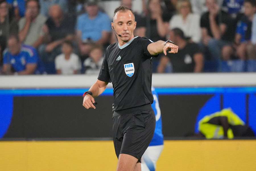 João Pinheiro vai apitar Nápoles - Frankfurt