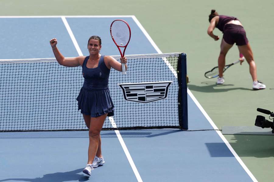 Enquanto Emma Navarro celebra, Lois Boisson lamenta