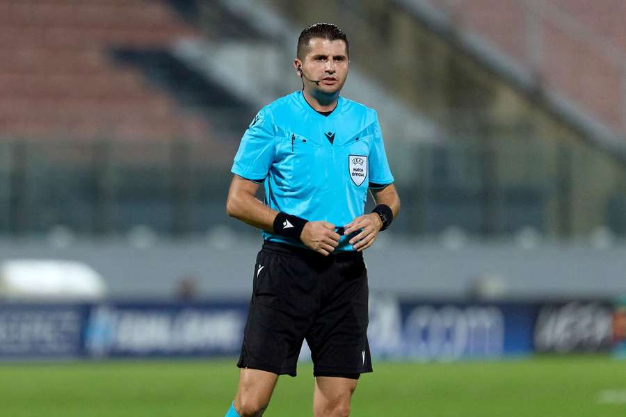 Lovitură pentru arbitrajul românesc! UEFA l-a exclus pe Andrei Chivulete de la un meci din Europa League