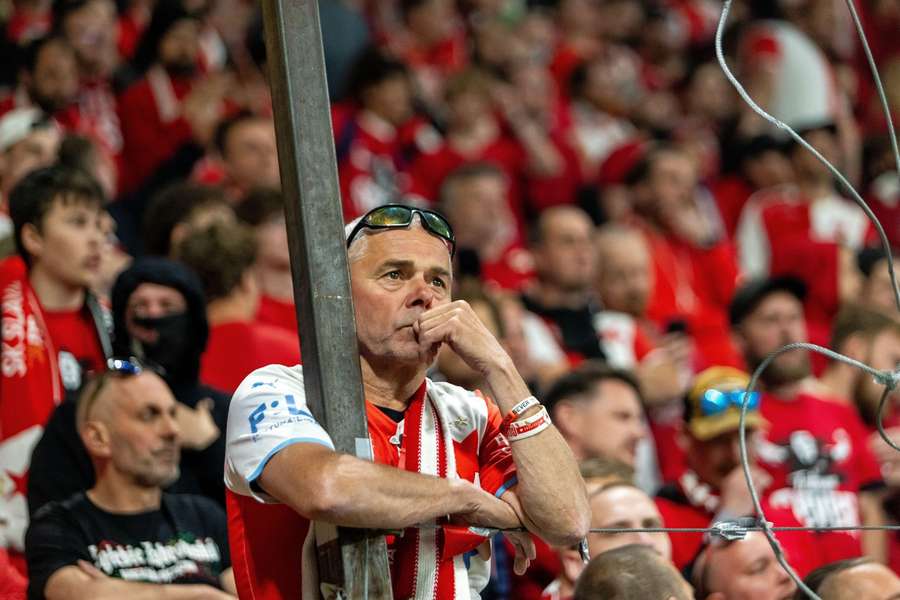 Slavia je namísto oslav titulu v derby zlomená.
