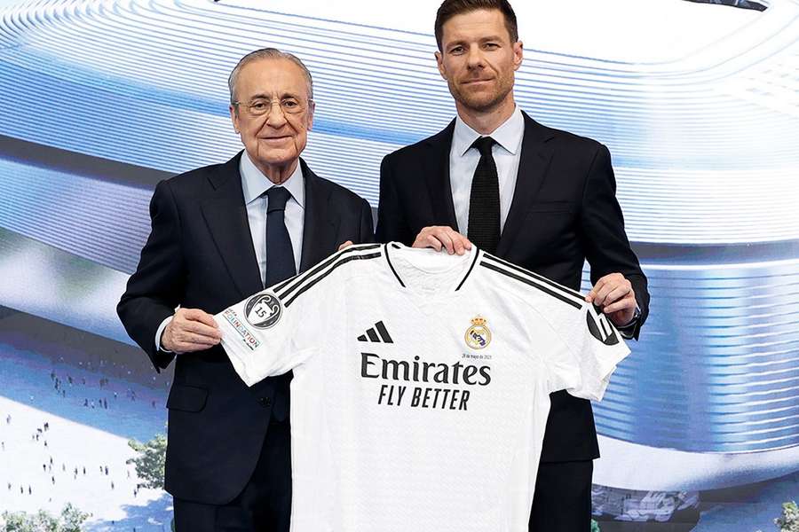 Xabi welcomed back at Real Madrid: A day I'll always remember