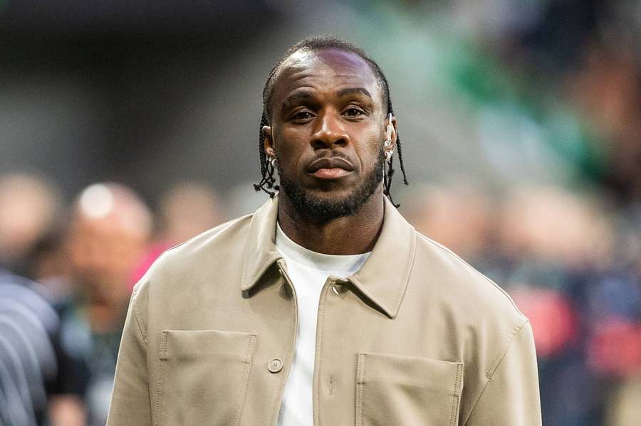 Michail Antonio terminou contrato e não vai renovar