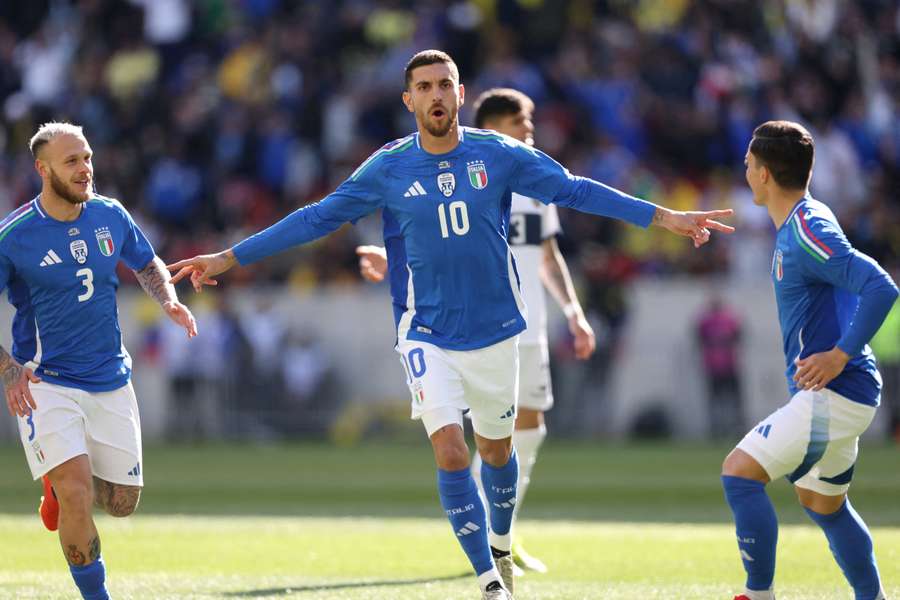 Lorenzo Pellegrini stod for et pragtfuldt mål, da Italien besejrede Ecuador.