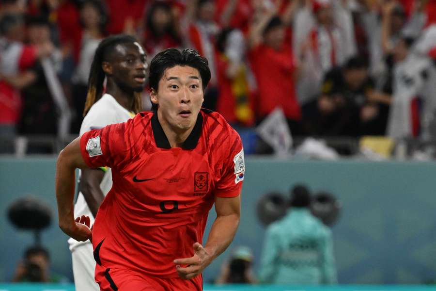 Gue-sung Cho celebra o segundo golo diante do Gana Gue-sung Cho celebra o segundo golo diante do Gana