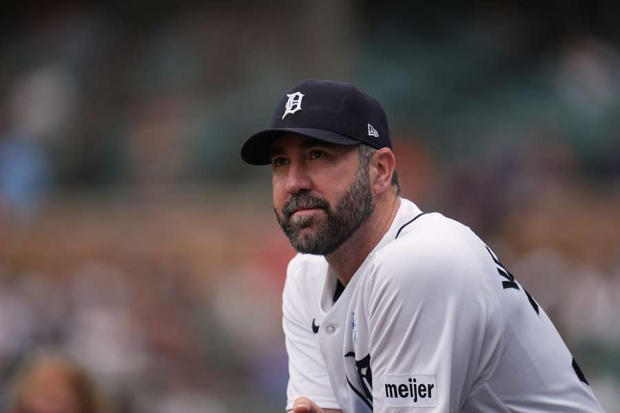 Justin Verlander smiles during a game (2026) Justin Verlander smiles during a game (2026)
