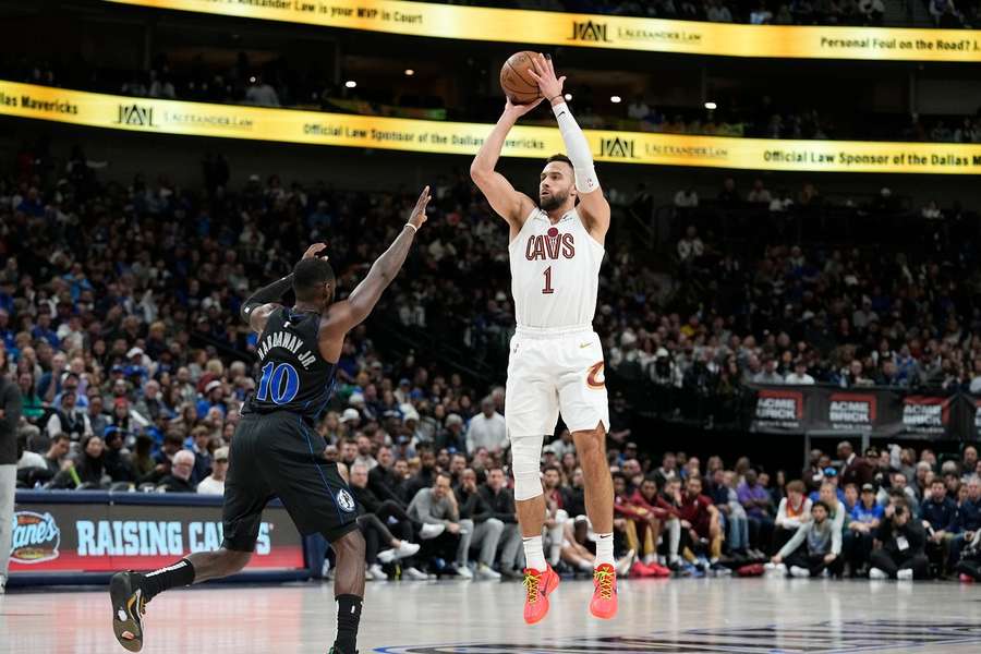 Cleveland v závěru otočil zápas NBA v Dallasu.