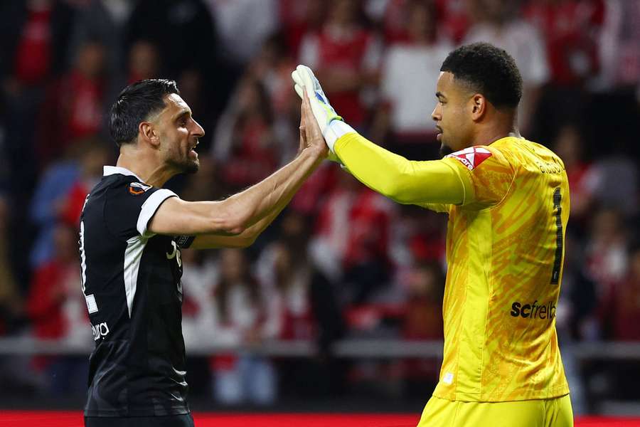 Atubolu celebra penálti defendido em Braga