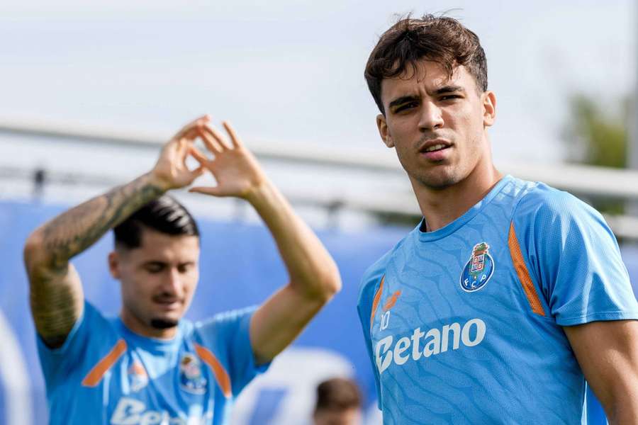 Gabri Veiga e Borja Sainz presentes no treino