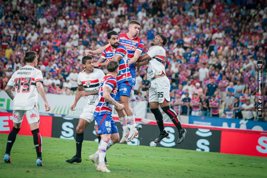 O São Paulo venceu o Fortaleza no Castelão