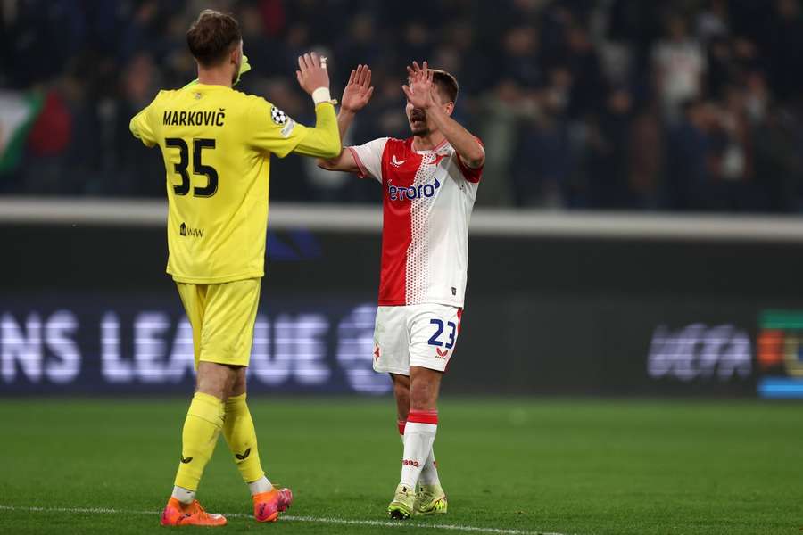 Slavia se po remíze na půdě Atalanty Bergamo předvede v české lize na půdě Sigmy. Slavia se po remíze na půdě Atalanty Bergamo předvede v české lize na půdě Sigmy.